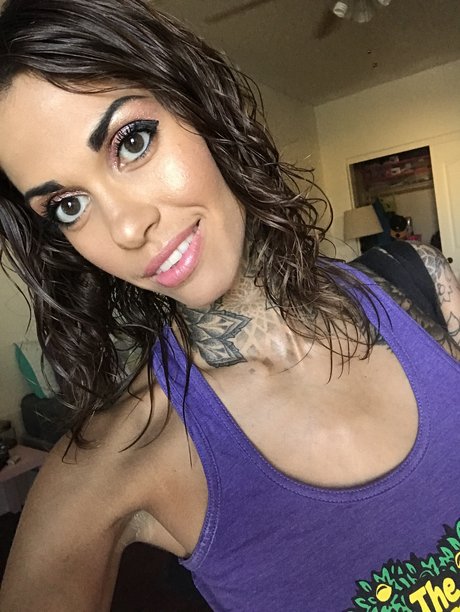 Photo nue de fuite OnlyFans de Aili Xposed