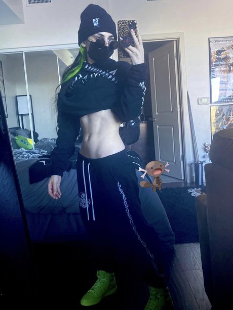 Photo nue de fuite OnlyFans de Batz