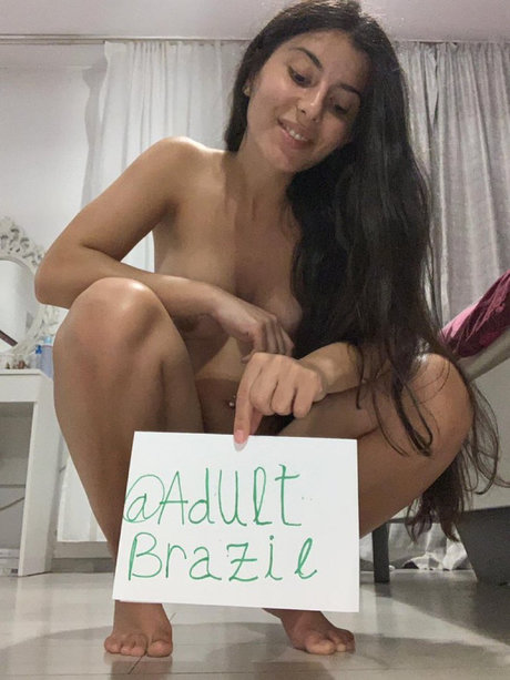 Photo nue de fuite OnlyFans de Queenzena
