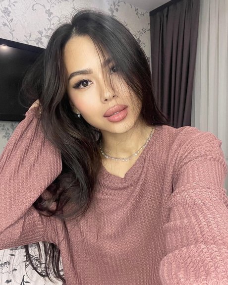 Sweet Lina Lee