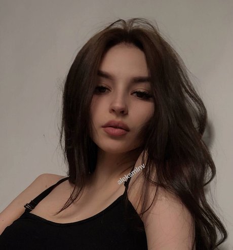 Photo nue de fuite OnlyFans de Aleksmlnv
