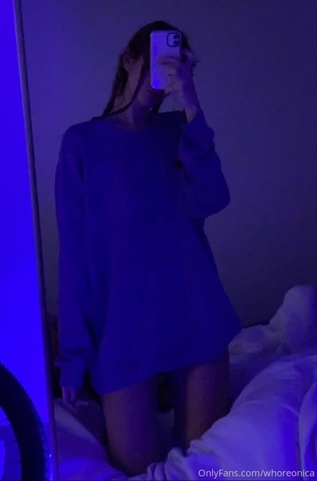 Photo nue de fuite OnlyFans de Whoreonica