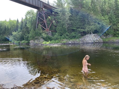 Photo nue de fuite OnlyFans de Appalachian Queen
