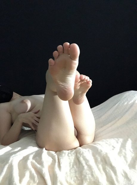 Photo nue de fuite OnlyFans de Liraley Meme