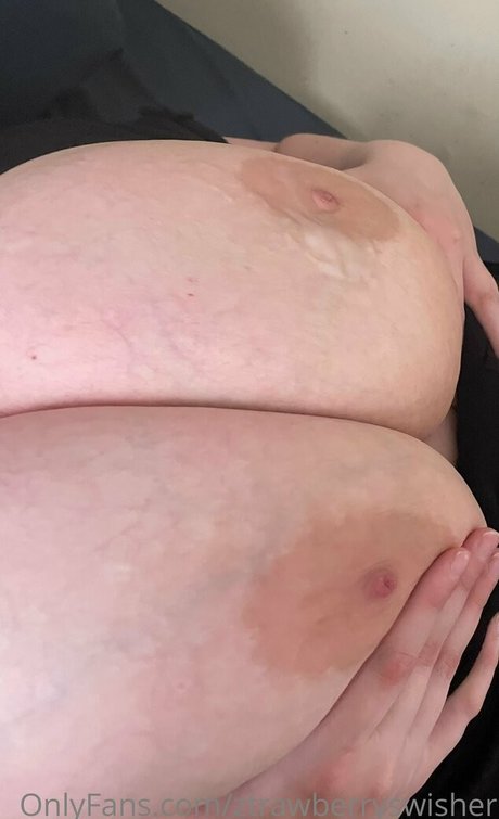 Photo nue de fuite OnlyFans de Ztrawberryswisher