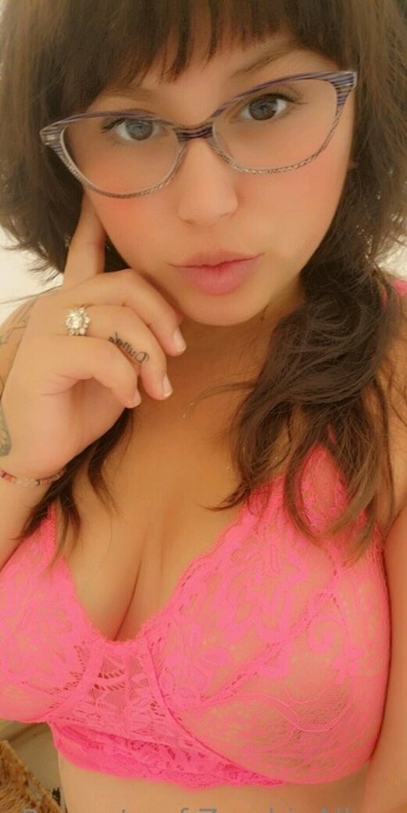 Photo nue de fuite OnlyFans de Zumbieallure