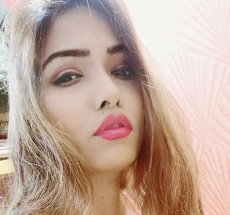 Photo nue de fuite OnlyFans de Zoya Rathore