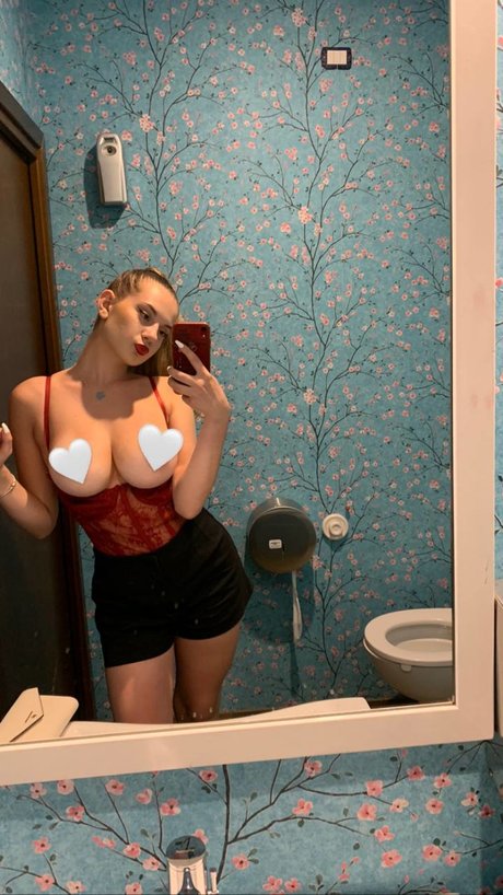 Photo nue de fuite OnlyFans de Laura Sommaruga