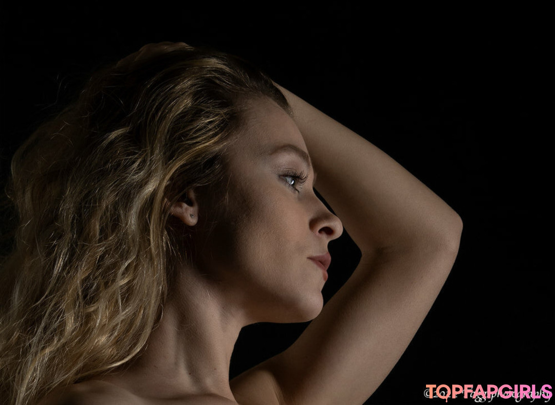Photo nue de fuite OnlyFans de Alice Antoinette #1468