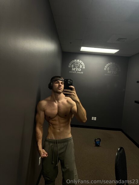 Photo nue de fuite OnlyFans de Seanadams23