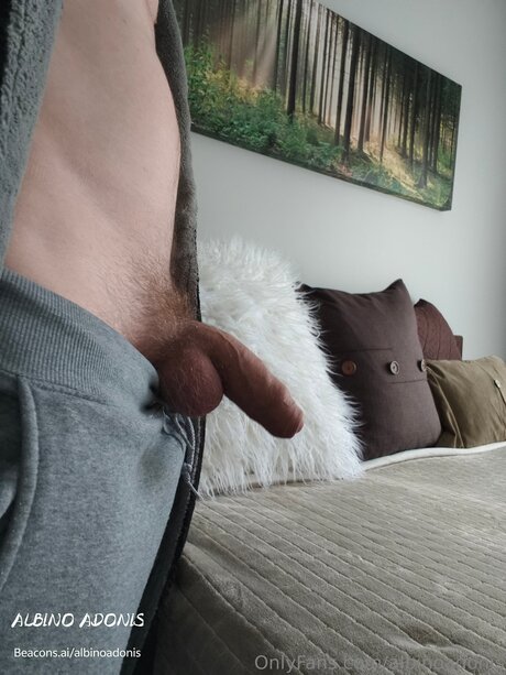 Photo nue de fuite OnlyFans de Albinoadonis
