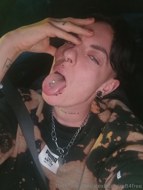 Photo nue de fuite OnlyFans de Alexbitchcraft4free