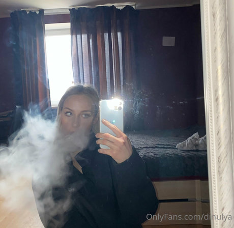 Photo nue de fuite OnlyFans de Dinulya
