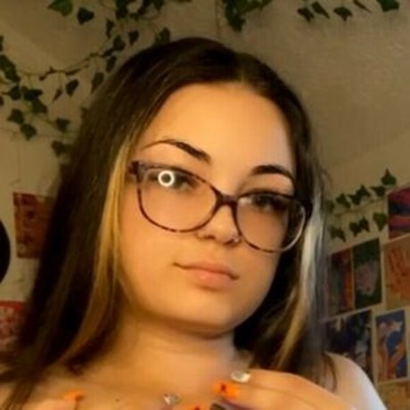 Photo nue de fuite OnlyFans de Indicaorsativa