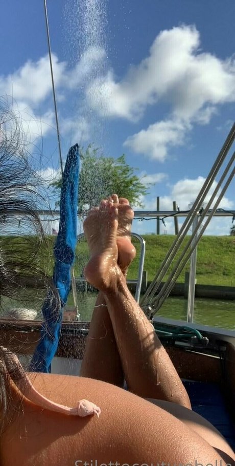 Photo nue de fuite OnlyFans de Stilettocouturebella