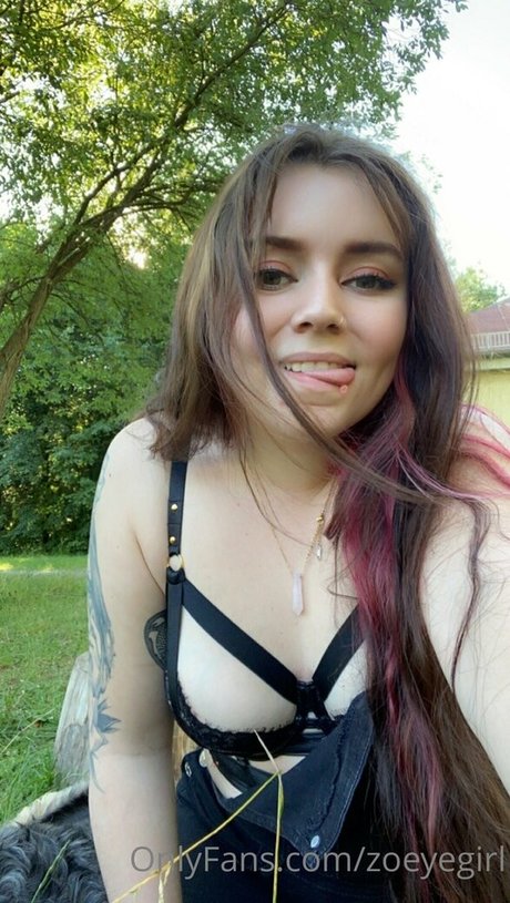 Zoeyegirl