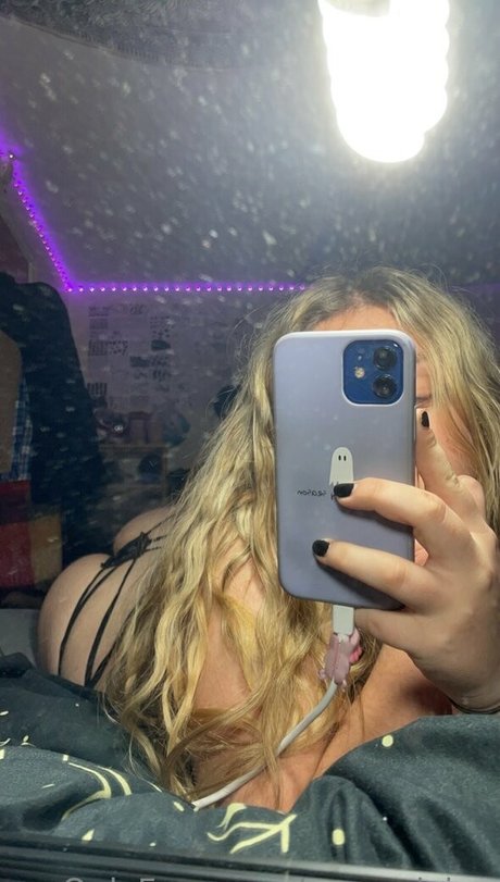 Photo nue de fuite OnlyFans de Zoemalvina