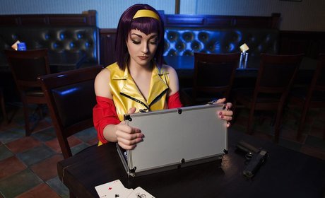 Zoe Volf Cosplay