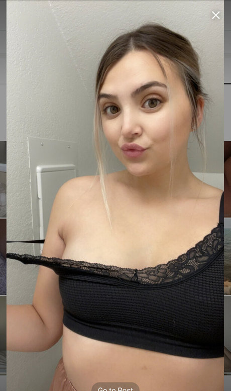 Photo nue de fuite OnlyFans de Zoe Nicole