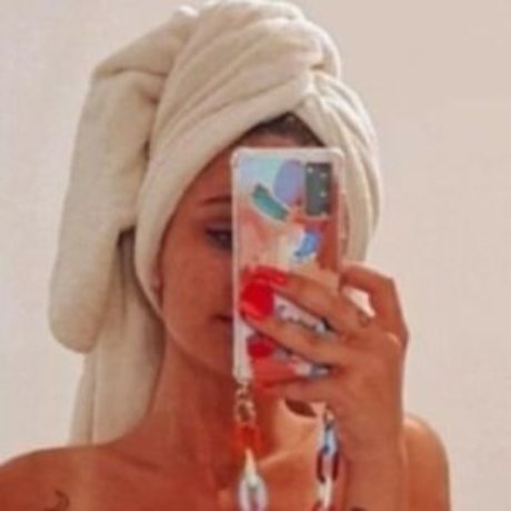 Photo nue de fuite OnlyFans de Zoe Caradzoglu