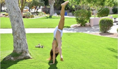 Zoe Bloom