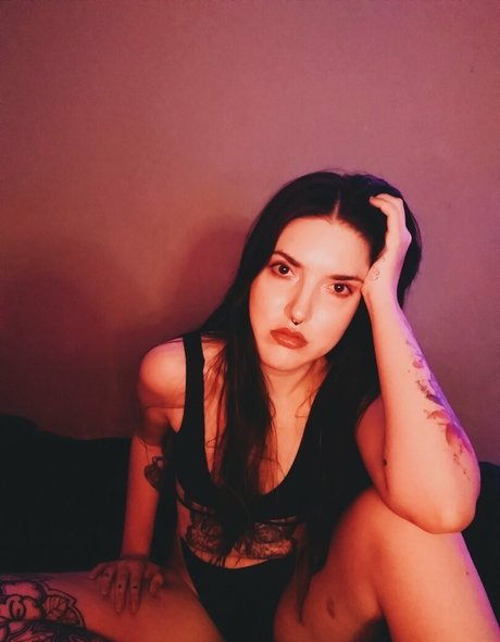 Photo nue de fuite OnlyFans de Zeppelin Heart