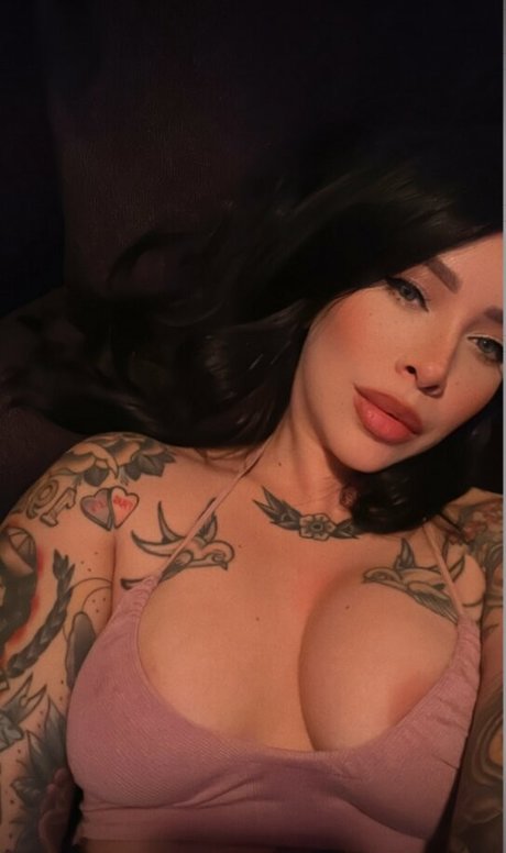 Photo nue de fuite OnlyFans de Zephaniemonroe