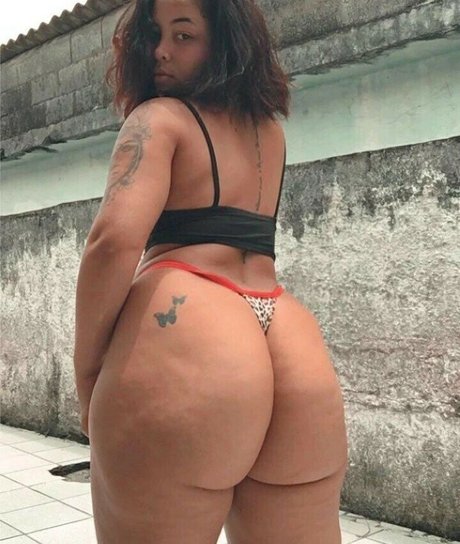Photo nue de fuite OnlyFans de Nathalia Ottoni