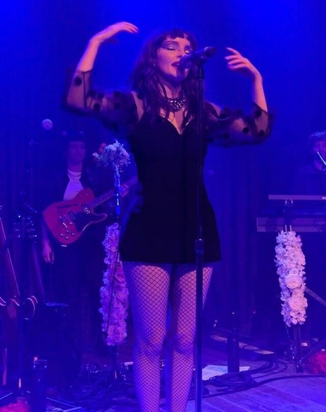 Lauren Mayberry