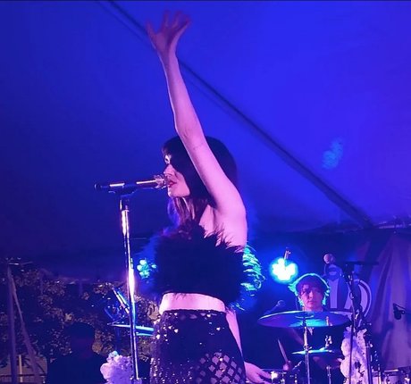 Lauren Mayberry