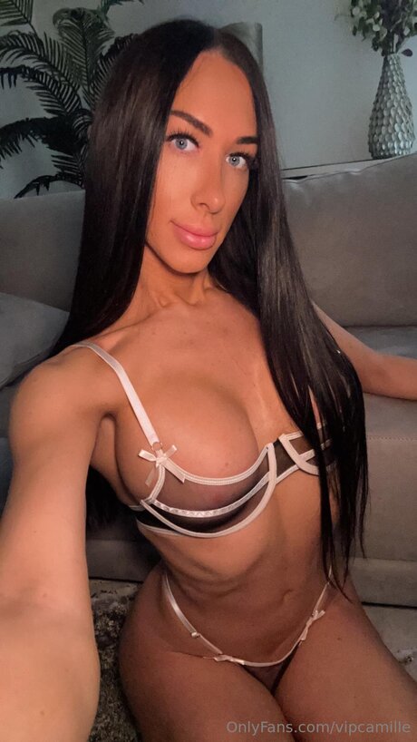 Vipcamille