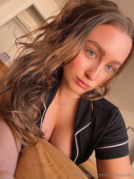 Photo nue de fuite OnlyFans de Thesarasky