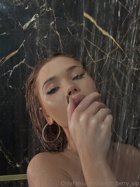 Photo nue de fuite OnlyFans de Sweet Berry Vip