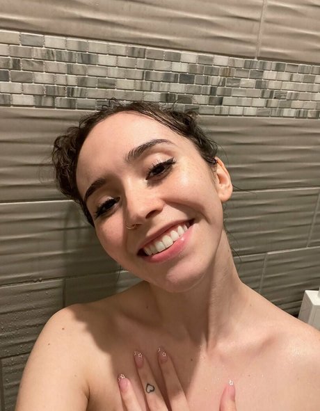 Photo nue de fuite OnlyFans de Catlyn Crespo