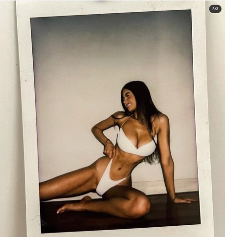 Photo nue de fuite OnlyFans de Ella Cervetto