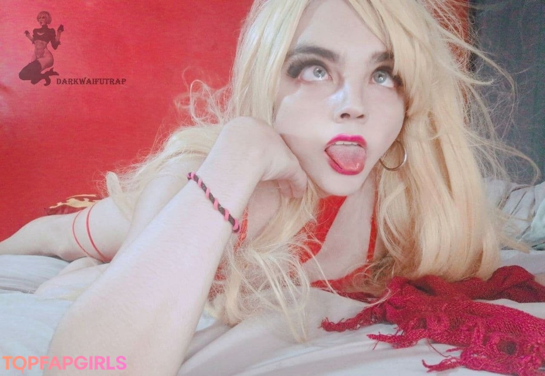 Photo nue de fuite OnlyFans de Darkwaifutrap #1048