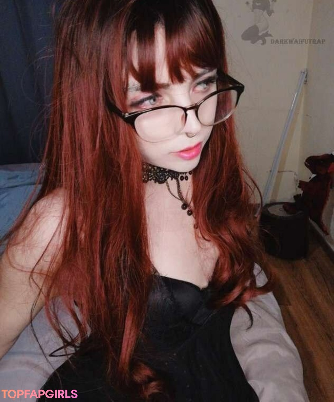 Photo nue de fuite OnlyFans de Darkwaifutrap #1068