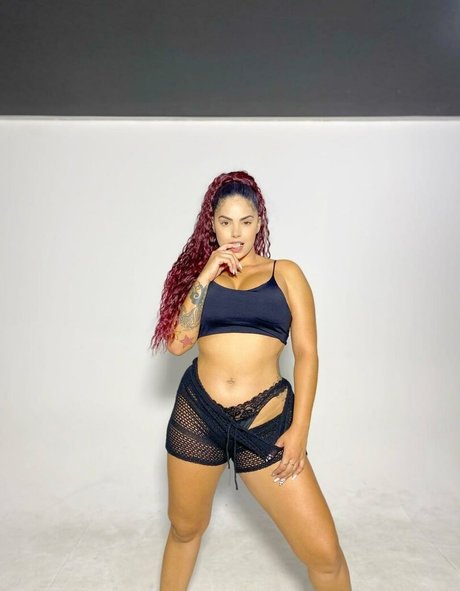 Amanda Miury