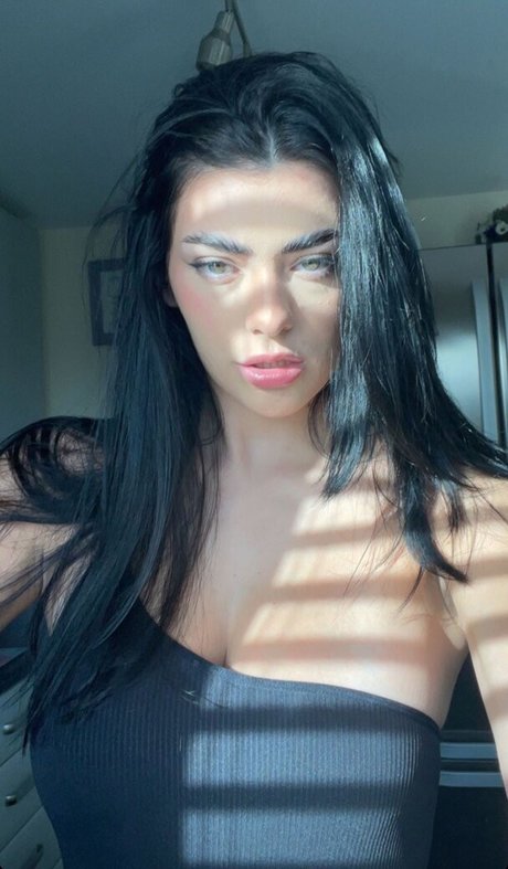 Photo nue de fuite OnlyFans de Olivia Forsbrook