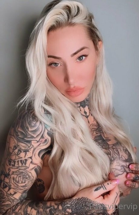 Photo nue de fuite OnlyFans de Parisvipervip