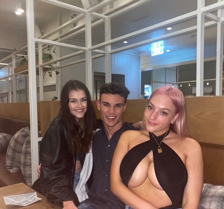 Photo nue de fuite OnlyFans de Alanna Pow