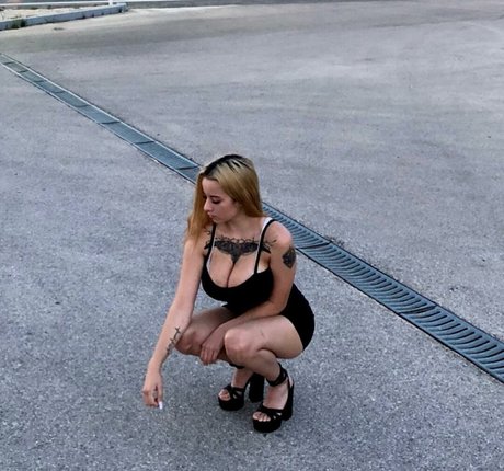 Photo nue de fuite OnlyFans de Suzizvonar