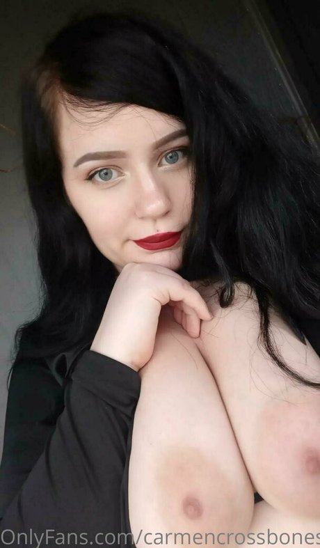 Photo nue de fuite OnlyFans de Lilithcrossbones