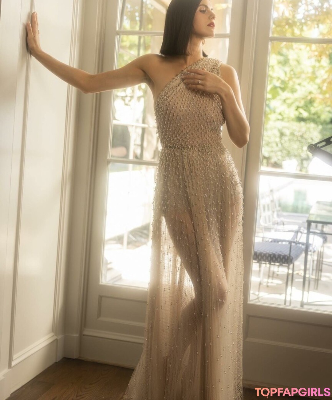 Photo nue de fuite OnlyFans de Alexandra Daddario #1010