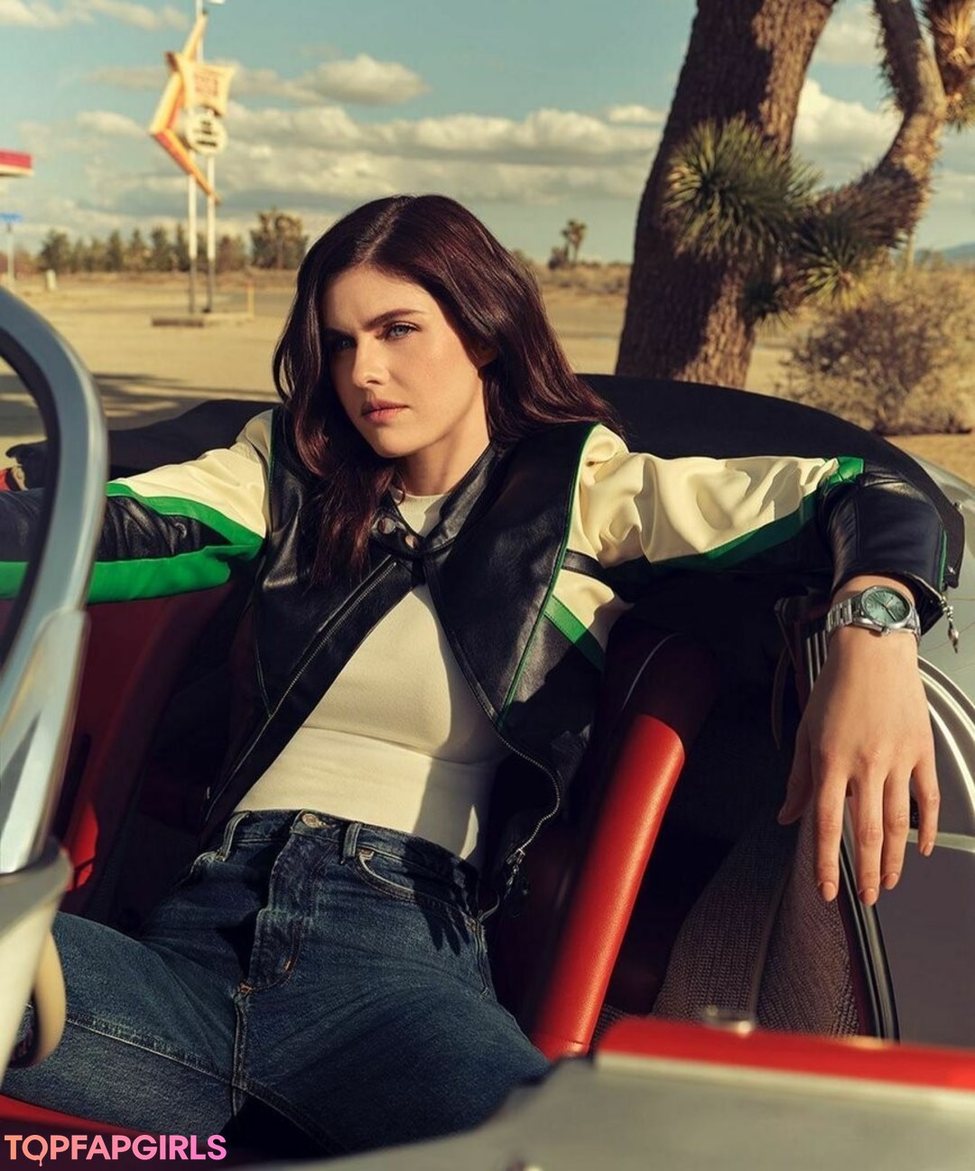 Photo nue de fuite OnlyFans de Alexandra Daddario #1438