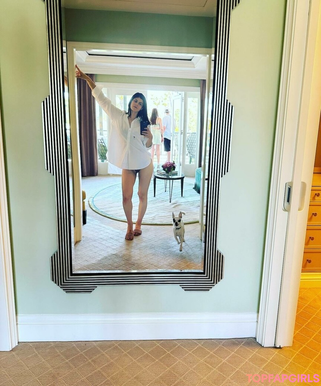 Photo nue de fuite OnlyFans de Alexandra Daddario #1544