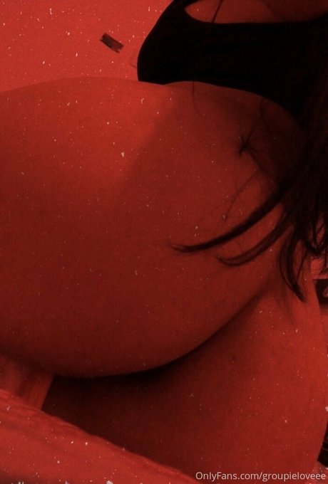 Photo nue de fuite OnlyFans de Groupielover