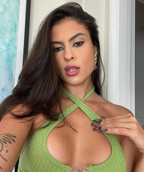 Photo nue de fuite OnlyFans de Hana Khalil