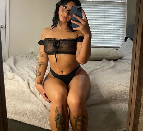 Photo nue de fuite OnlyFans de Throatzilla
