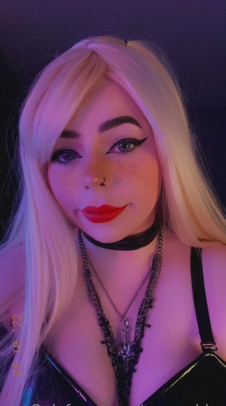 Photo nue de fuite OnlyFans de Lenaaabbypaid